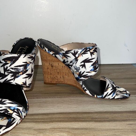 Nicole Miller woman’s waylon Cork wedge heel tropical black and white print 6M - Picture 3 of 8